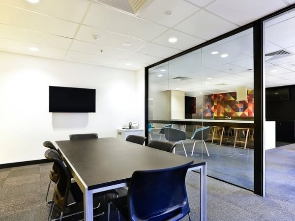 Aplicação de película arquitetônica em Cachoeiras, Niterói